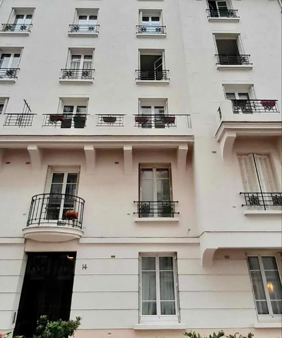 Avec Balcon Dans Calme Avec Gardien - Apartment