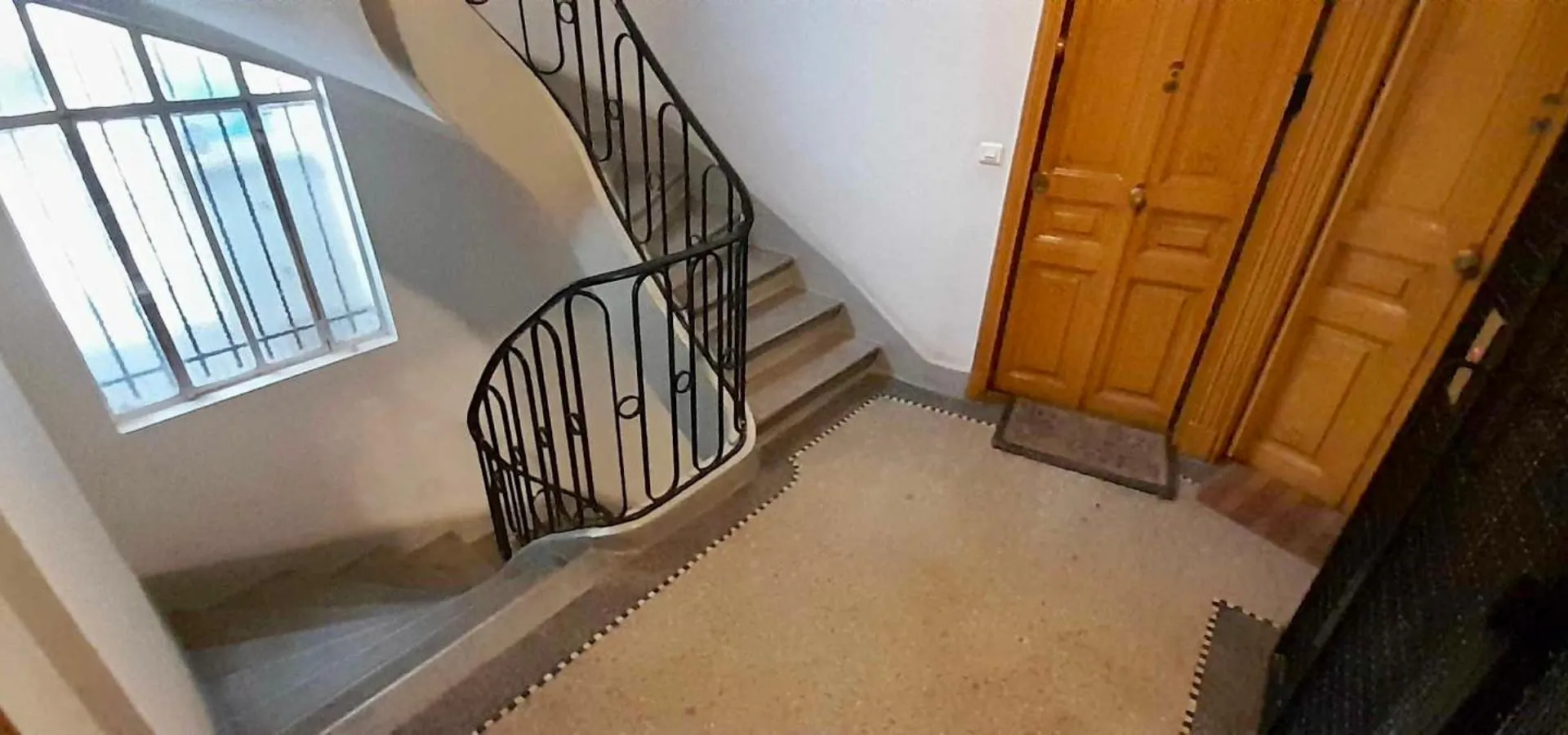 Apartament Avec Balcon Dans Calme Avec Gardien -